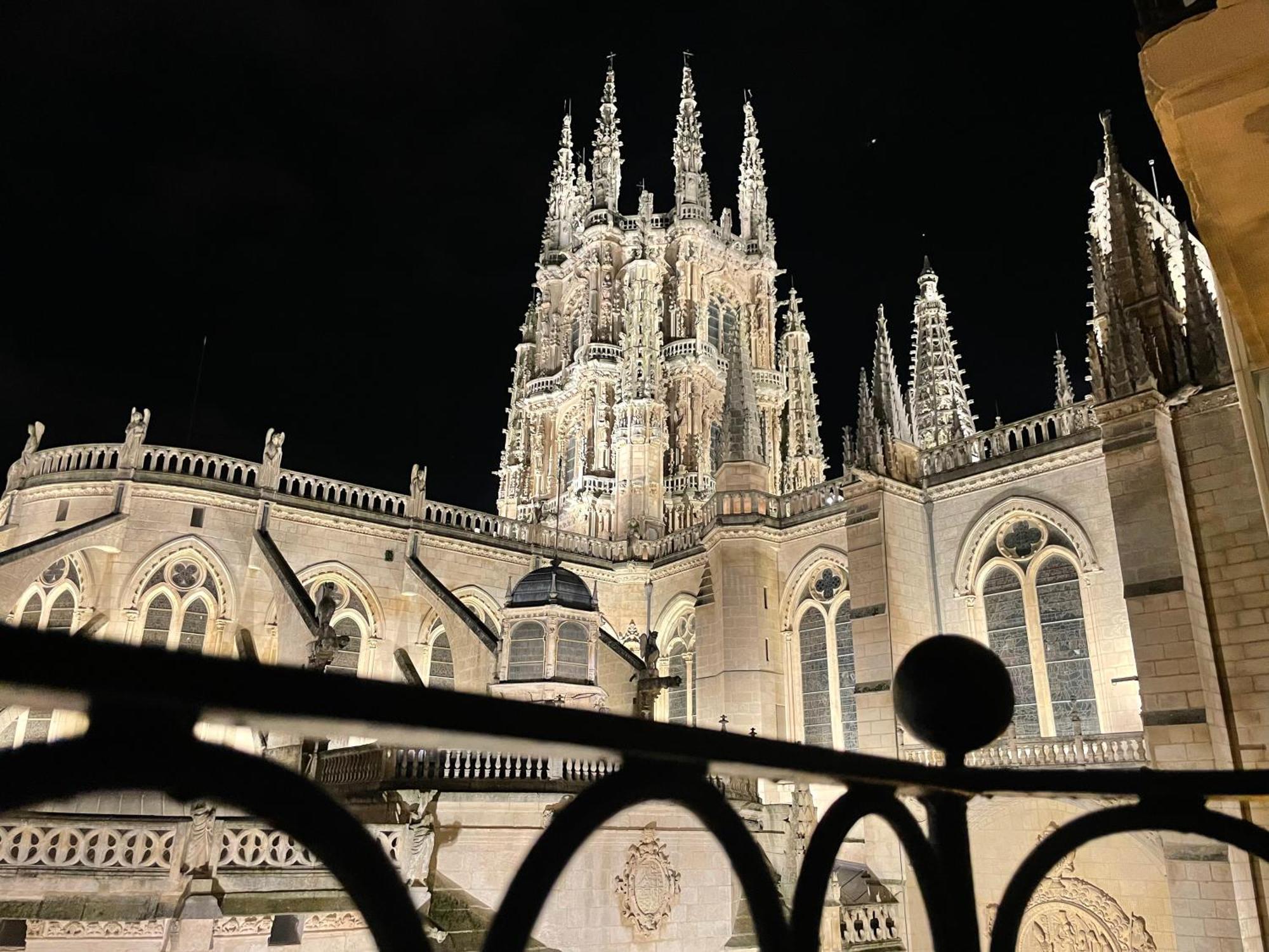 Contemplando La Catedral By Exclusive Burgos Apartments Exterior foto